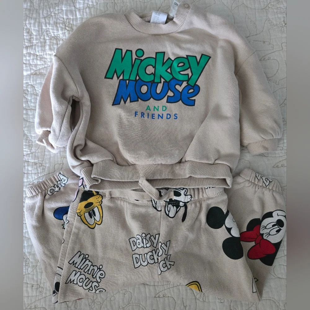 Disney excellent pre